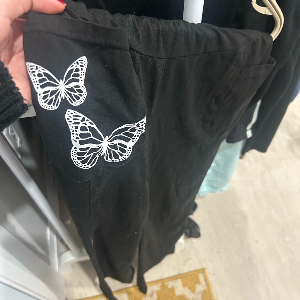 Butterfly Leggings Size Medium